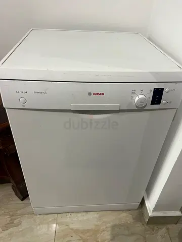 Bosch freestanding dishwasher - good working condition