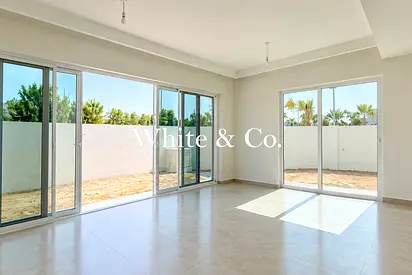 Biggest garden | Brand new 4 Bed | Ready