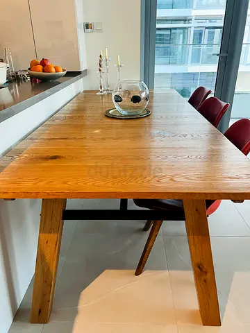 Wooden extendable dining table with/without chairs