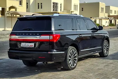 صورة 6 لـ 2019 Lincoln NAVIGATOR