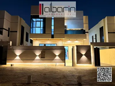 Own a modern villa with an elegant design and spacious areas in a prime location close to all services.