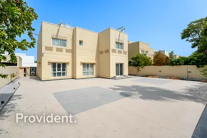 Exclusive| Upgraded 5BR+Maids|Perfect Family Space