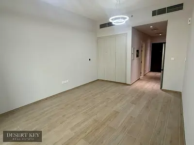 Studio For Rent in Business Bay