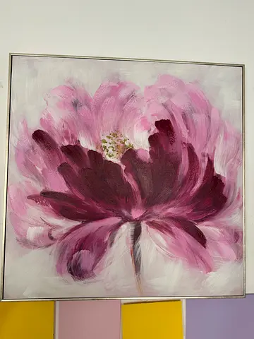 Painting flower with proper frame
