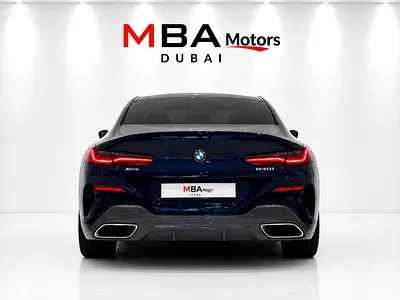 2022 BMW 8-SERIES 照片 2