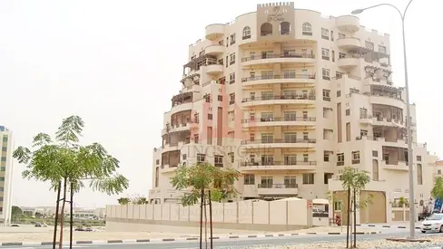 Spacious 1-Bedroom Apartment with Study Room & Large Terrace | Silicon Oasis