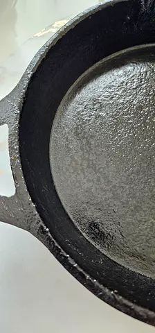 30cm CAST IRON PAN