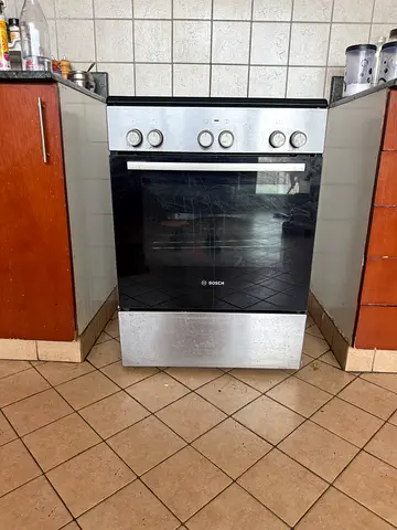 Used Bosch Freestanding Oven with Gas Hob - very Good Working Condition -60cm