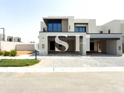 4 Bed + M | Corner Unit | Large Plot | Close to the Park