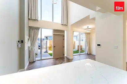 Corner | Luxury | Great Location | Maids | Fitted