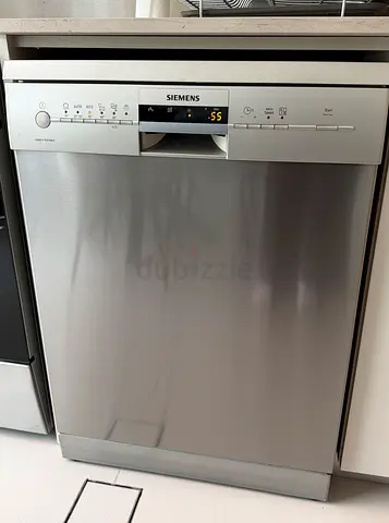 Siemens stainless steel dishwasher - very good working condition