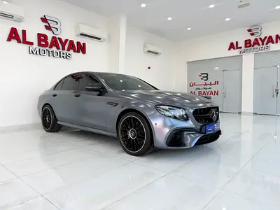 مرسيدس بنز E63 رمادي / اسود 2019