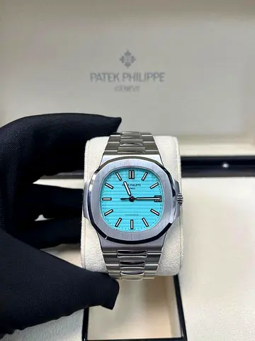 Patek Philippe Nautilus-style Slim Stainless Steel Watch with Tiffany Blue Dial