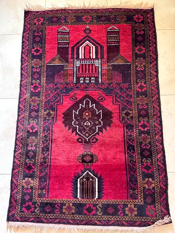 Handwoven Red Oriental Rug - wool