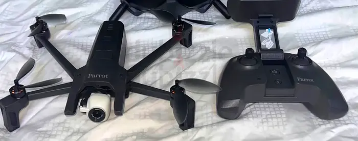 Parrot Anafi FPV drone with controller