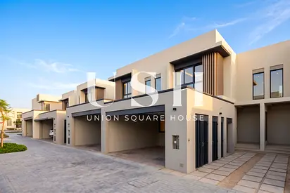 Keys in Hand | On Park | Opp Pool | Spacious Layout + M