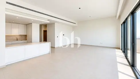 Single Row | Great Location | Vastu | Mortgageable