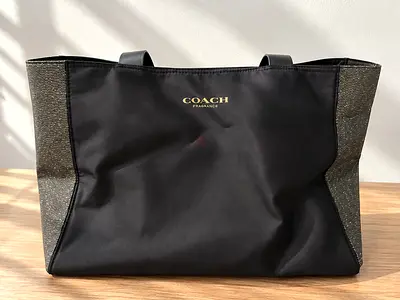 Coach fragrance tote bag
