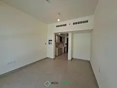 Vacant | First Tenant