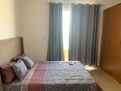 Fully Furnished | Studio With Parking | Lakeside