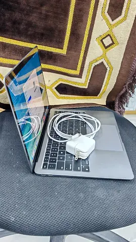 Apple MakBook Air M1 256GB 8GB SSD 13inch