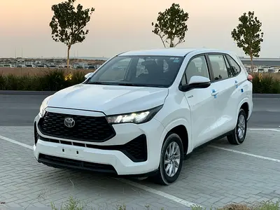 صورة 3 لـ 2025 Toyota INNOVA