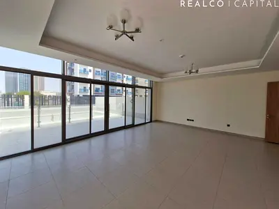 Luxury | 5BR Villa | Single Row | Community Living | For Rent |