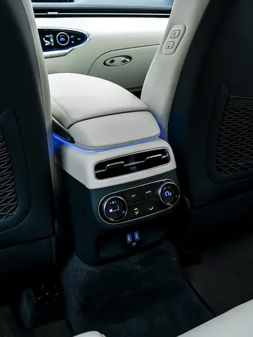 2024 Genesis GV70 — миниатюра 19