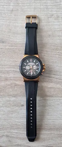 Michael Kors, Men's analog chronograph watch with black rubber strap, Carbon fibre trim (used)