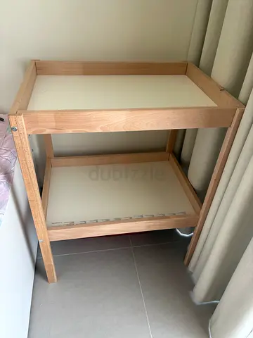 Brand new baby charging table