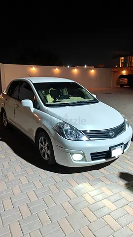 Nissan tiida 2011