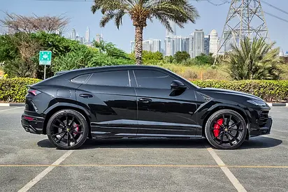 2020 Lamborghini URUS photo 4