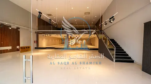Showroom for Rent in Industrial Area 4 – Main Road – 7,500 Sq. Ft.