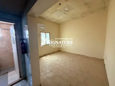 مجمع سكني مستقل للعمال والموظفين (يضم 32 غرفة) للإيجار في منطقة الجرف الصناعية - عجمان