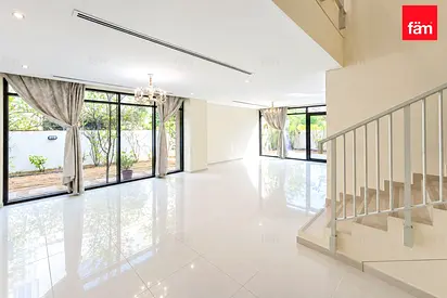 Vastu Compliance /Semi Detached Negotiable