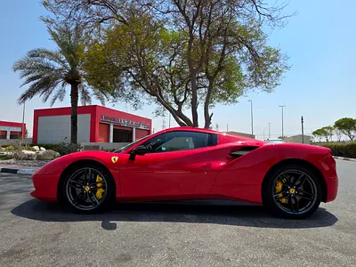 2016 Ferrari 488 照片 8