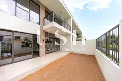 Duplex 3-BR | Fitted Kitchen | Private Garden