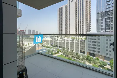 Fully Furnished | Big Layout |1 BR w\ Balcony