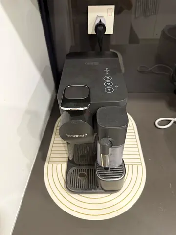 Nespresso Capsule Coffee Machine - Good Working Condition