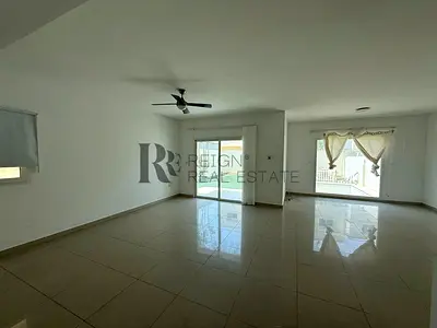 VACATING SOON 5BR VILLA SINGLE ROW BOOK NOW