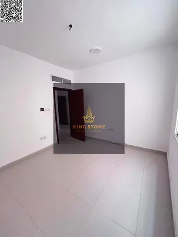 غرفه وصاله للايجار السنوي قريب الكورنيش اول ساكن.
