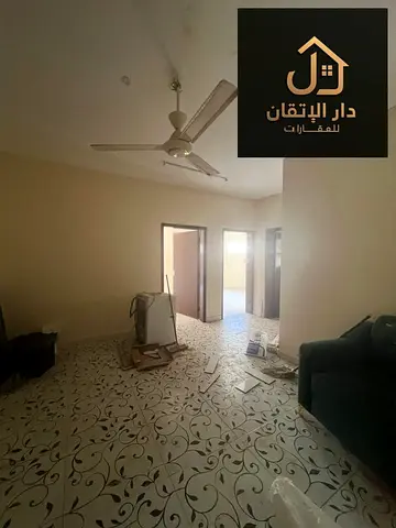 فرصة ذهبية للإيجار | شقه ثلاث غرف وصاله منطقه الشويهين موقع حيوي وقريب من جميع الخدمات