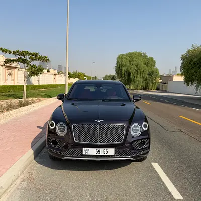 Bentley bentayga 2017 GCC W12 low milage