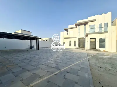 Brand new villa for rent in Madinat Riyadh.