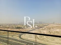 Marina Skyline View | Unfurnished | High Floor