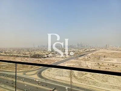 Marina Skyline View | Unfurnished | High Floor