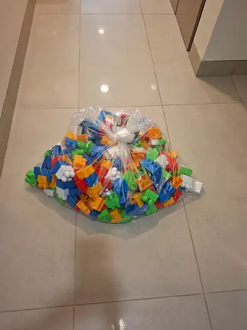 Large bag of mixed interlocking building blocks (used) - plenty of pieces