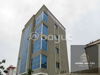 استوديو للإيجار السنوي في منطقة ليوارة – عجمان  استوديو واسع ومميز في موقع حيوي بمنطقة ليوارة، قريب من كورنيش عجمان ومحطة الباص، مع سهولة الوصول
