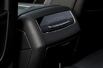 صورة 9 لـ 2022 Cadillac ESCALADE