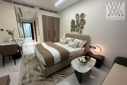 FULLY FURNISHED | BRIGHT UNIT | SPACIOUS SIZE